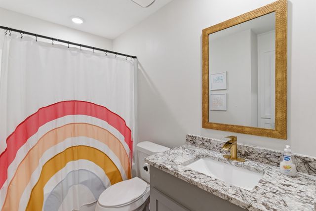 403 Kensington Dr., Hattiesburg, MS 39402