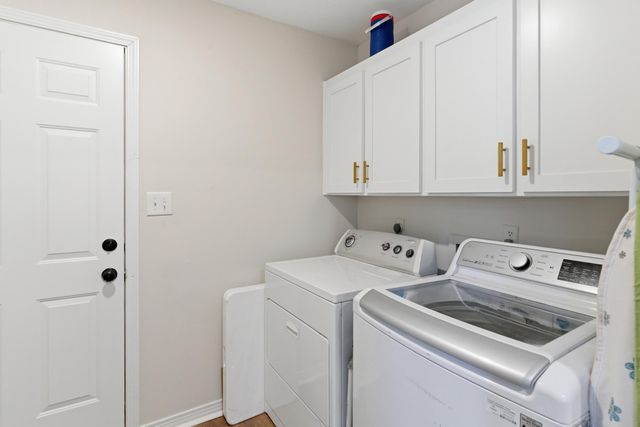 403 Kensington Dr., Hattiesburg, MS 39402