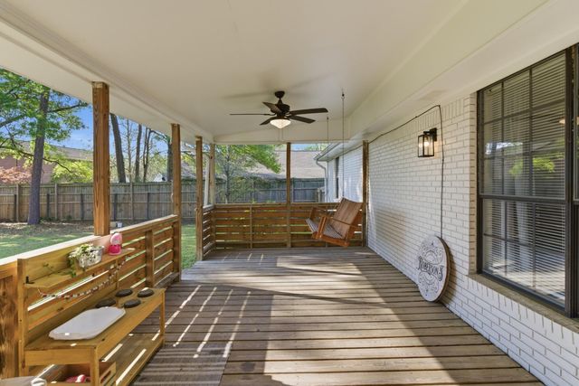 403 Kensington Dr., Hattiesburg, MS 39402