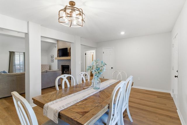 403 Kensington Dr., Hattiesburg, MS 39402