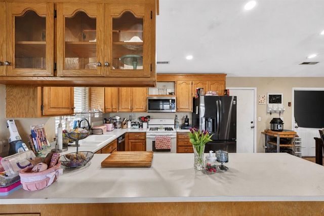 18960 Nugget Way, Plymouth, CA 95669