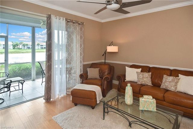 8099 Queen Palm LN 212, Fort Myers, FL 33966