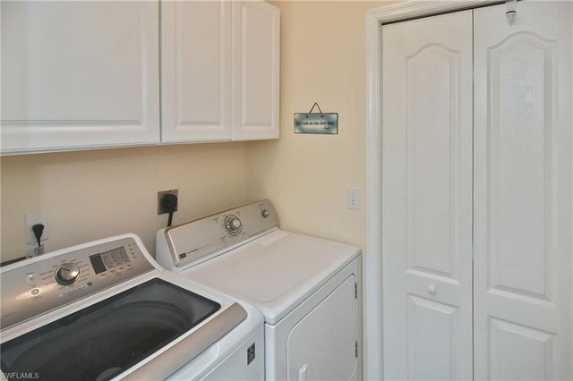 8099 Queen Palm LN 212, Fort Myers, FL 33966