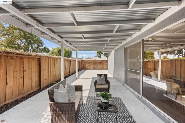 5582 Jonathan Dr, Newark, CA 94560