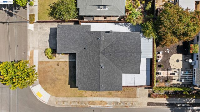 5582 Jonathan Dr, Newark, CA 94560