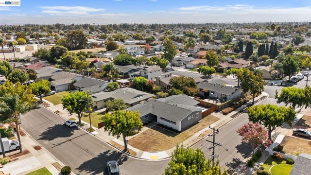 5582 Jonathan Dr, Newark, CA 94560