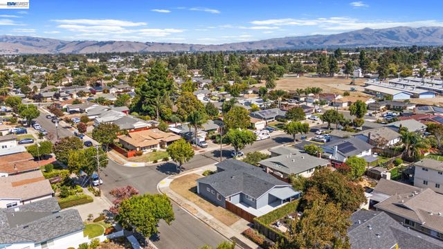 5582 Jonathan Dr, Newark, CA 94560