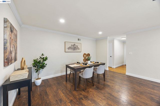 5582 Jonathan Dr, Newark, CA 94560