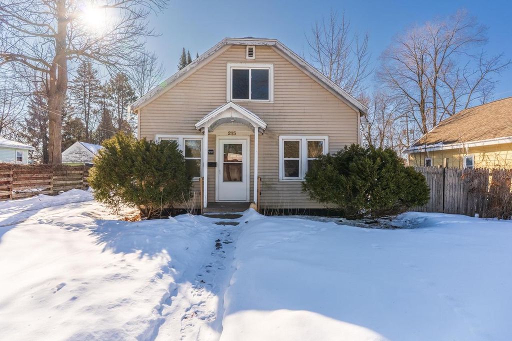 215 E ROSS AVENUE, Wausau, WI 54403