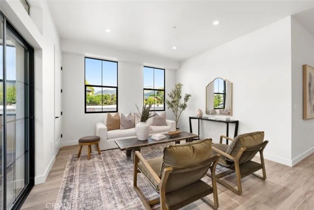 581 Higuera Street 204, San Luis Obispo, CA 93401