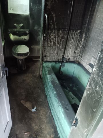 402 W Main Street, Bruceville, IN 47516