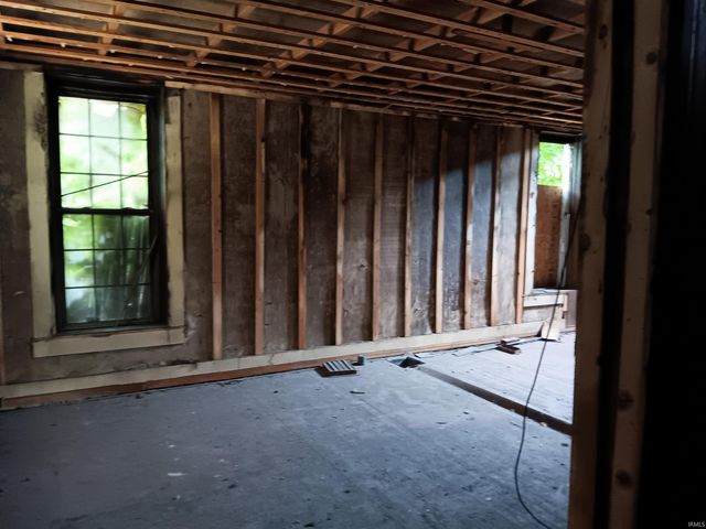 402 W Main Street, Bruceville, IN 47516