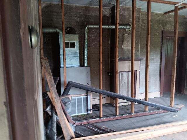 402 W Main Street, Bruceville, IN 47516