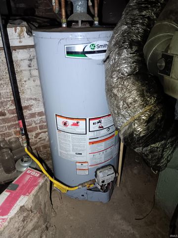 402 W Main Street, Bruceville, IN 47516