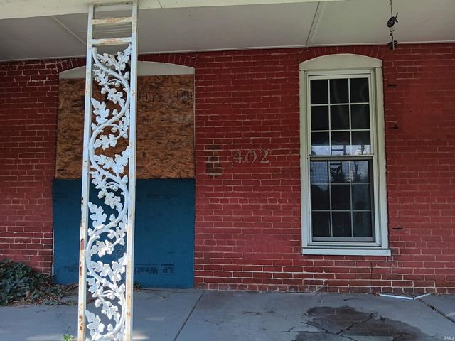 402 W Main Street, Bruceville, IN 47516