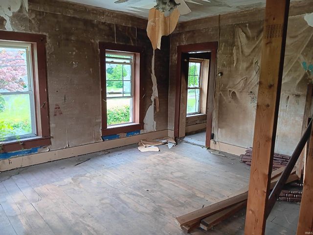 402 W Main Street, Bruceville, IN 47516