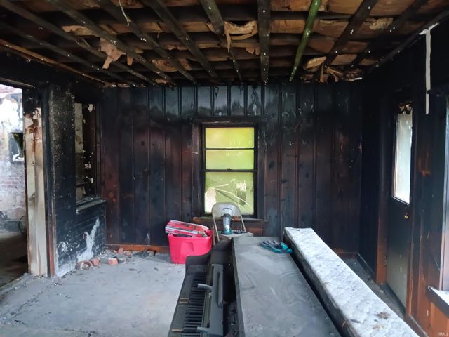 402 W Main Street, Bruceville, IN 47516