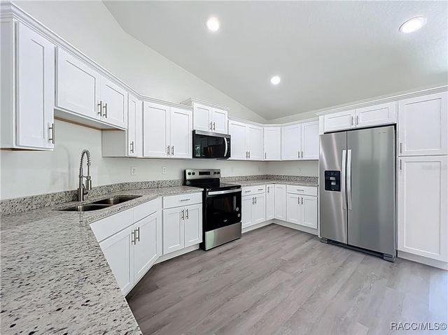 22777 SW Beach Boulevard, Dunnellon, FL 34431