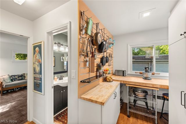 3312 E Fairfax Road, Cleveland Heights, OH 44118