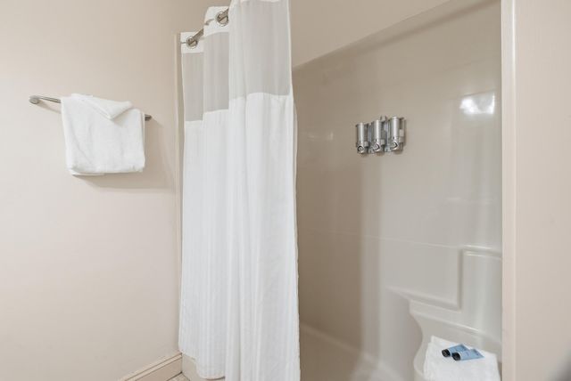 6216 Thomas Drive, Panama City Beach, FL 32408