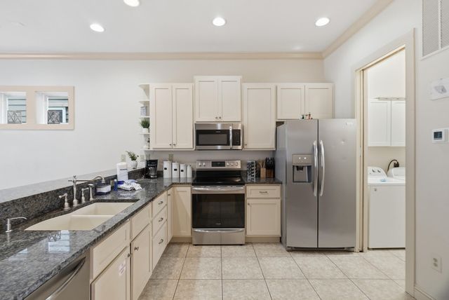 6216 Thomas Drive, Panama City Beach, FL 32408