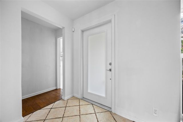 6543 NE 21st Road, Fort Lauderdale, FL 33308