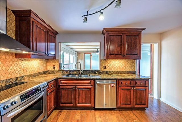 6543 NE 21st Road, Fort Lauderdale, FL 33308