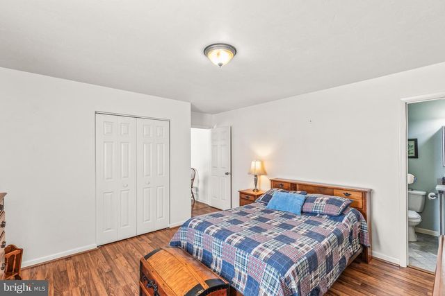 136 CONEWAGO DR, Hanover, PA 17331