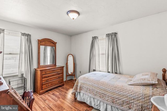 136 CONEWAGO DR, Hanover, PA 17331