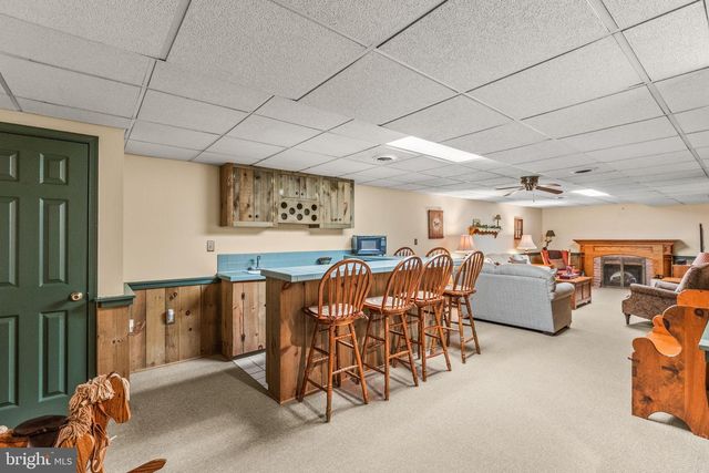 136 CONEWAGO DR, Hanover, PA 17331