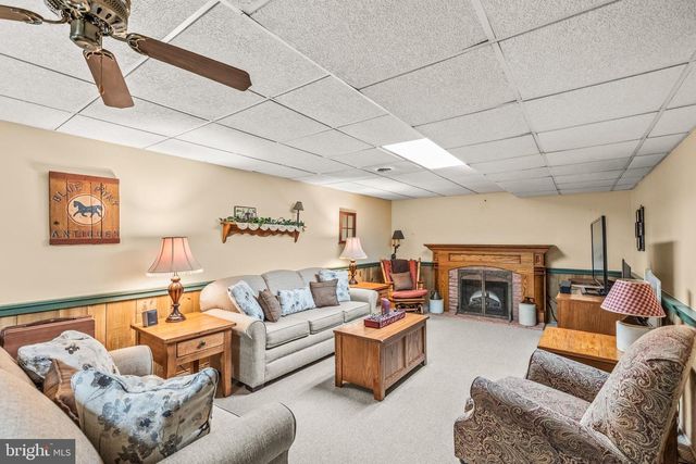 136 CONEWAGO DR, Hanover, PA 17331