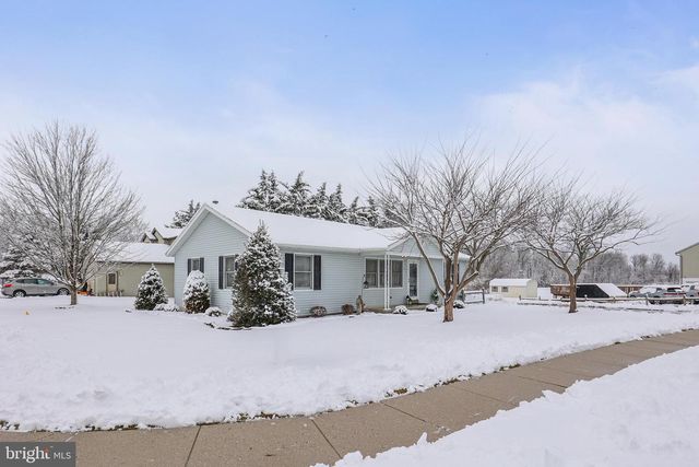 136 CONEWAGO DR, Hanover, PA 17331