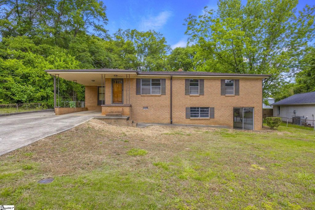 119 Pleasant Drive, Mauldin, SC 29662