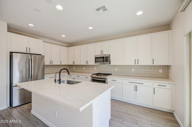 9856 E PALLADIUM Drive, Mesa, AZ 85212