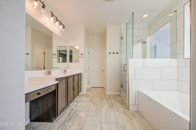 9856 E PALLADIUM Drive, Mesa, AZ 85212