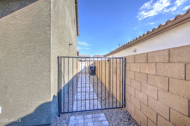 9856 E PALLADIUM Drive, Mesa, AZ 85212