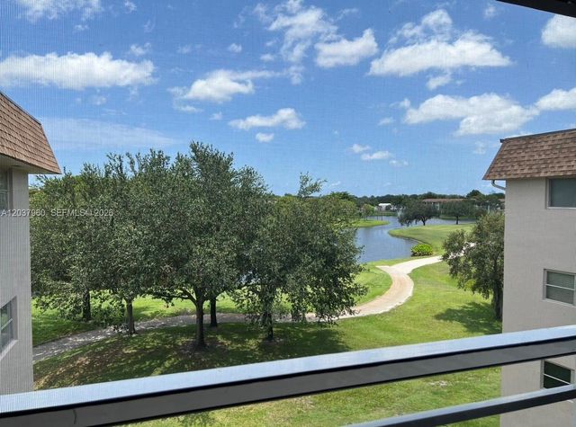 2430 SW 81st Ave 408, Davie, FL 33324