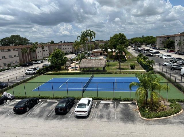 2430 SW 81st Ave 408, Davie, FL 33324