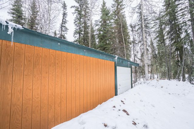 2596 DIAMOND STREET, North Pole, AK 99705