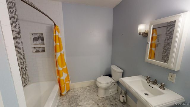 1318 WOODWARD Avenue, Montgomery, AL 36106