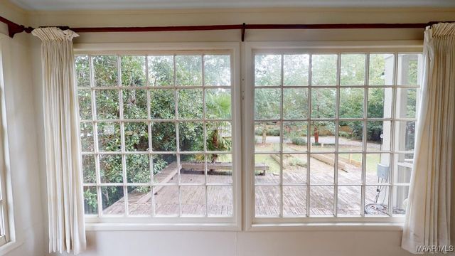 1318 WOODWARD Avenue, Montgomery, AL 36106