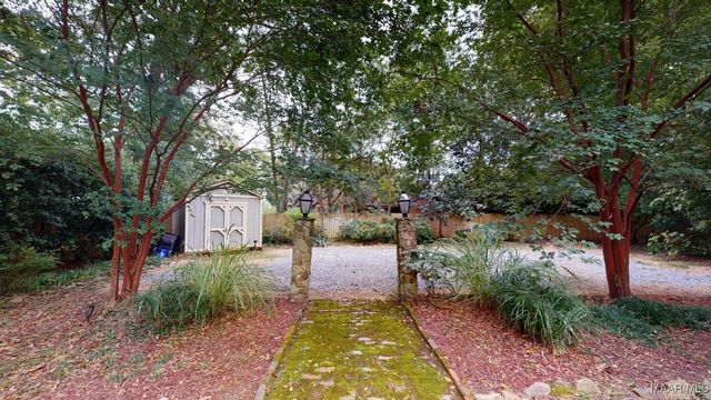 1318 WOODWARD Avenue, Montgomery, AL 36106