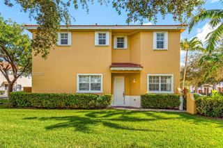 2109 NE 3rd Ct, Homestead, FL 33033