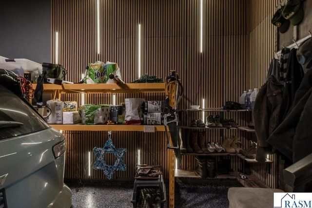 2021 Bluestem Drive, Mankato, MN 56001