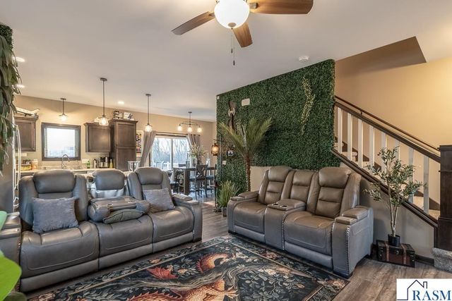 2021 Bluestem Drive, Mankato, MN 56001