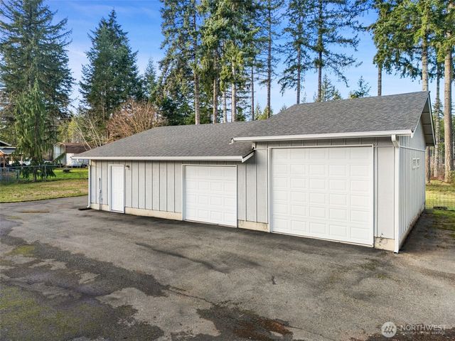 1351 E Island Lake Drive, Shelton, WA 98584