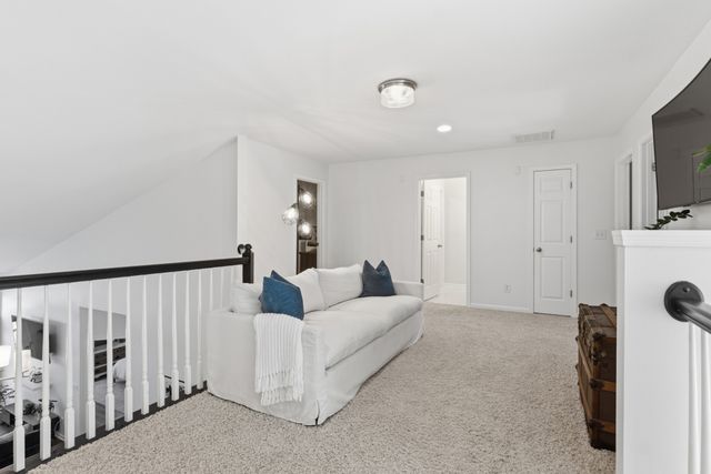 7277 Charlotte Pike Unit 303, Nashville, TN 37209