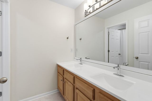 7277 Charlotte Pike Unit 303, Nashville, TN 37209