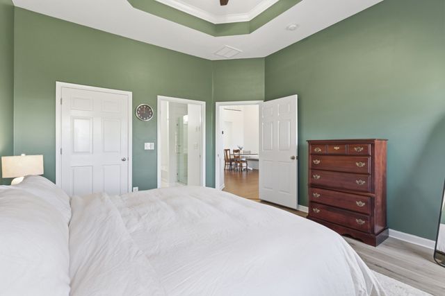 7277 Charlotte Pike Unit 303, Nashville, TN 37209