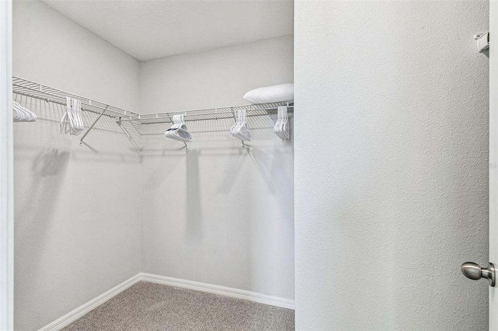 Image 33 of property listing at 2601 E LAKE AVENUE A, Tampa, FL 33610